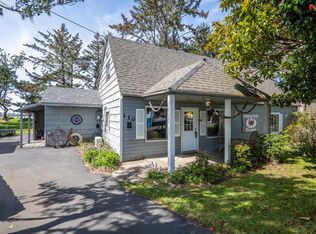 110 SW Maple St, Waldport, OR 97394