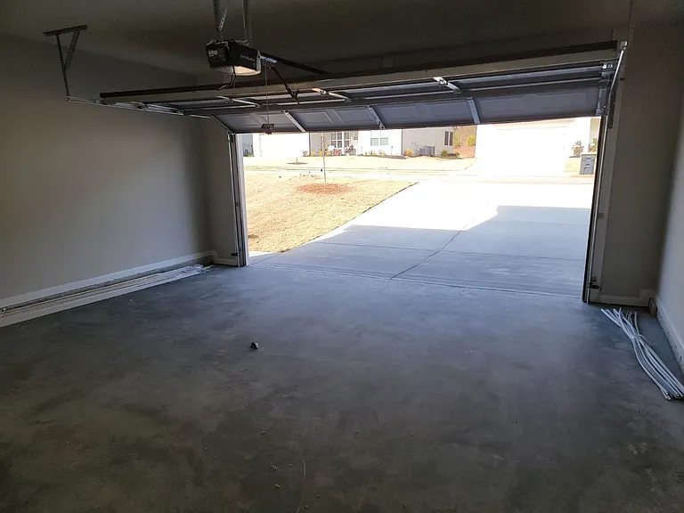 275 Southridge Dr — Photo 35