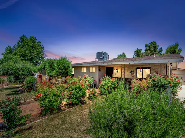 1617 Elizabeth Lake Rd, Palmdale, CA 93551
