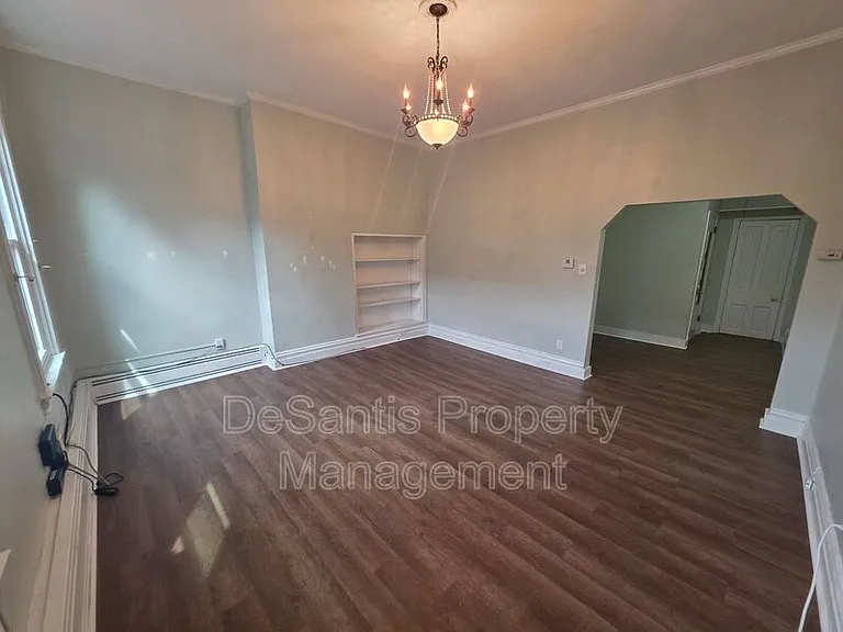 425 Walnut St #2 — Photo 24