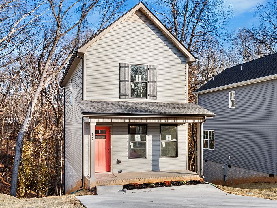 1st image of 951 Oak Ln Lot 8B