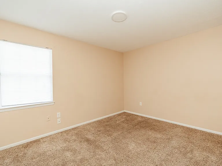 719 S Berthe Ave #4 — Photo 5