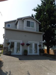 211 N 23rd St, Mount Vernon, WA, 98273