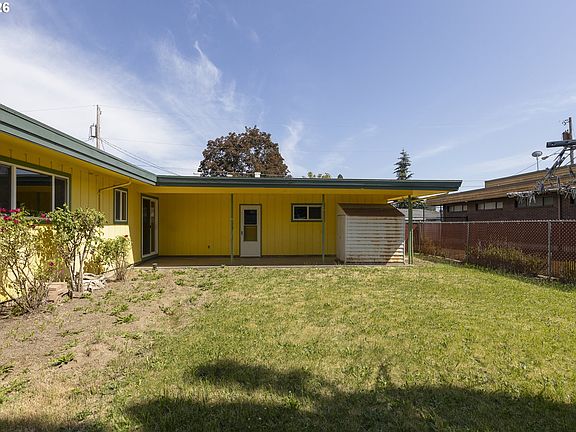 2nd image of 252 NW 14th St