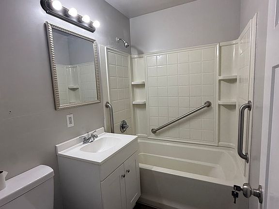 5th image of 1118 Ebeling Dr