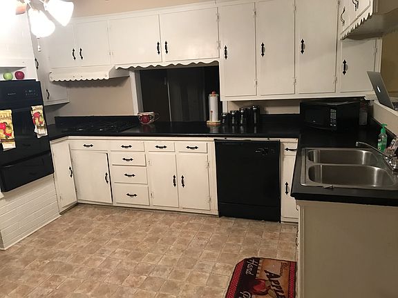 2nd image of 3204 Fairlawn Dr