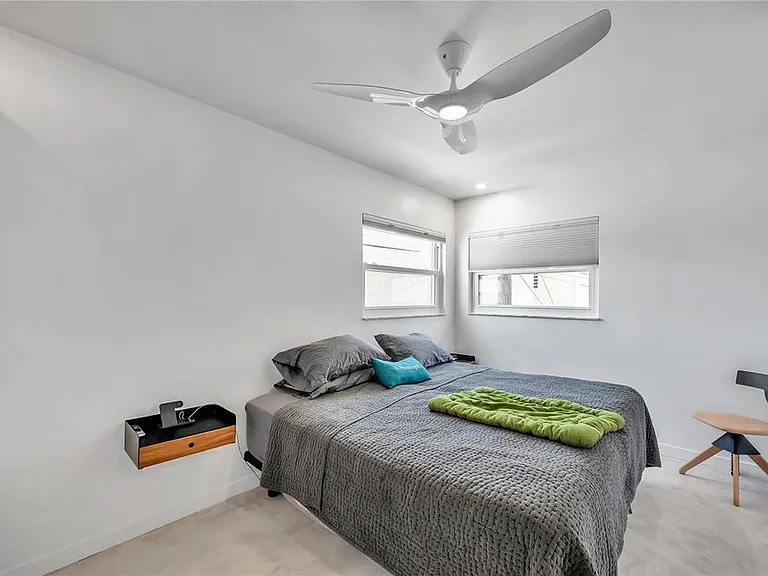 224 6th Ave N #13 — Photo 21
