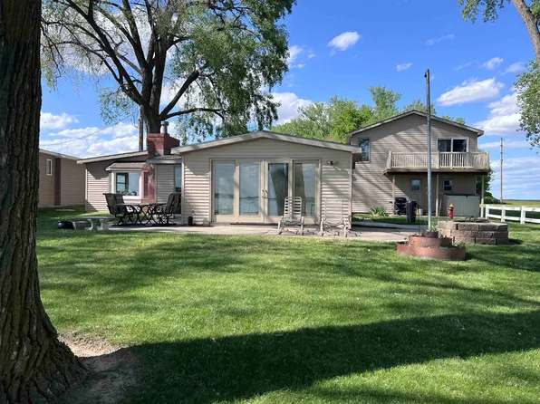 31 Kirby Point #D, Elwood, NE 68937