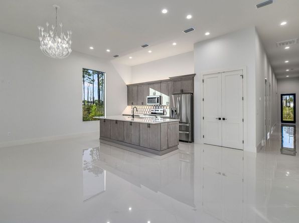 32 Delbert Ln APT B