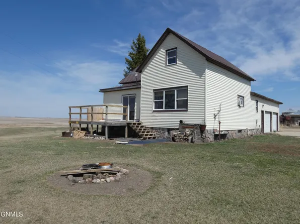 630 6th Ave NE, McClusky, ND 58463