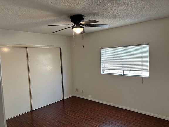 Back Bedroom Suite (3)