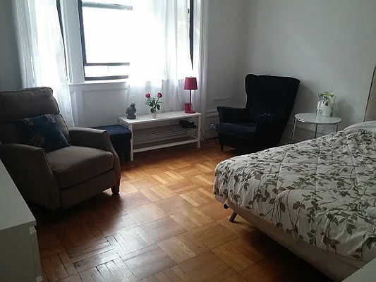 Rented by Pink Stone Realty LLC | media 10