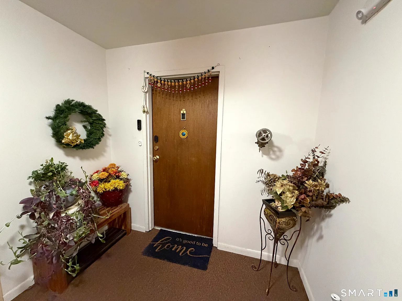 2 bed, 2.0 bath, 1196 sqft, $3,800 — Photo 2