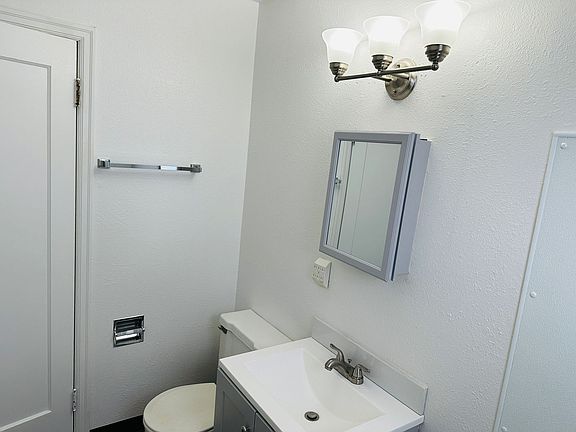 5th image of 810-812 N 24th St #1B-1BA-626SQFT