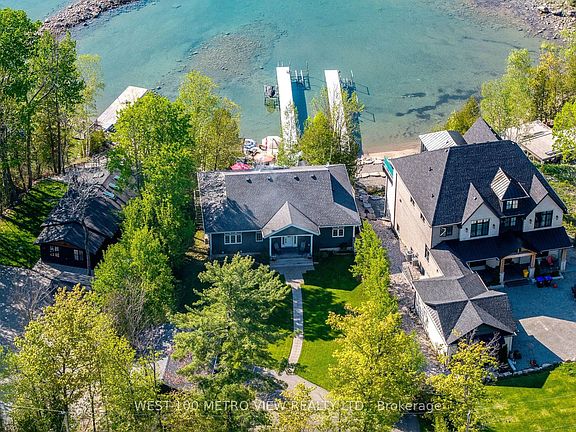 4th image of 458 Silver Birch Dr
