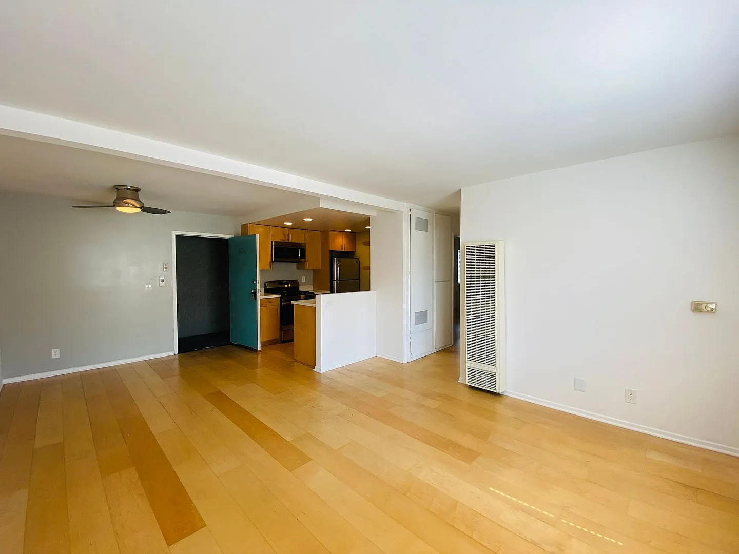 Glen Iris Apartments — Photo 2