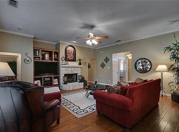 5th image of 6113 Roaring Springs Dr