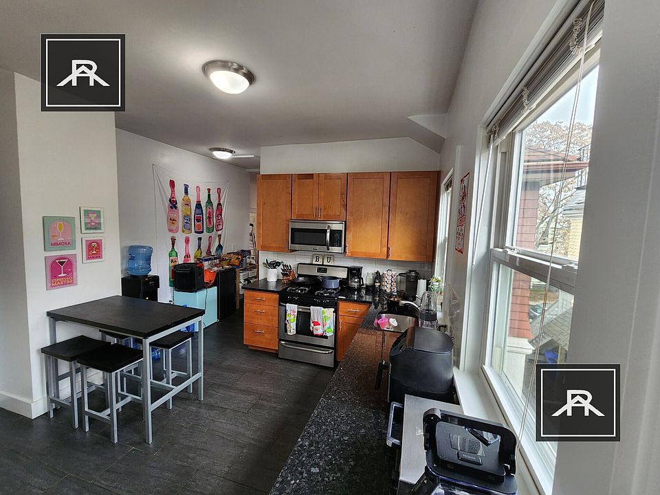 1st image of 13 Wadsworth St #1