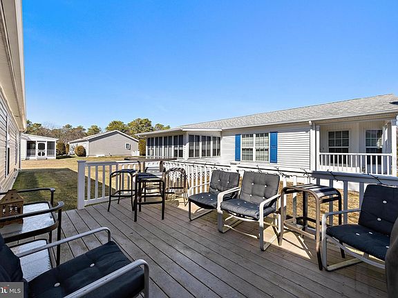 2nd image of 75 Oak Ridge Ln