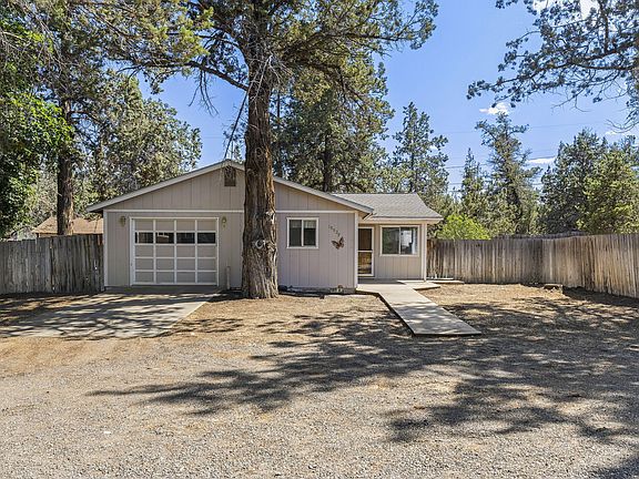 2nd image of 19929 Birch Ln
