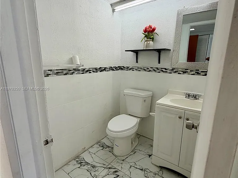 9390 W Flagler St #225C — Photo 4