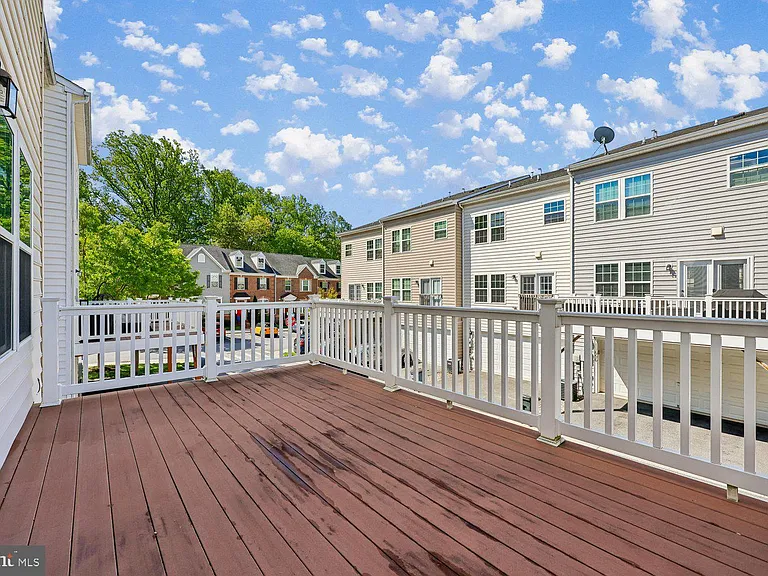 11672 Emerald Green Dr — Photo 15