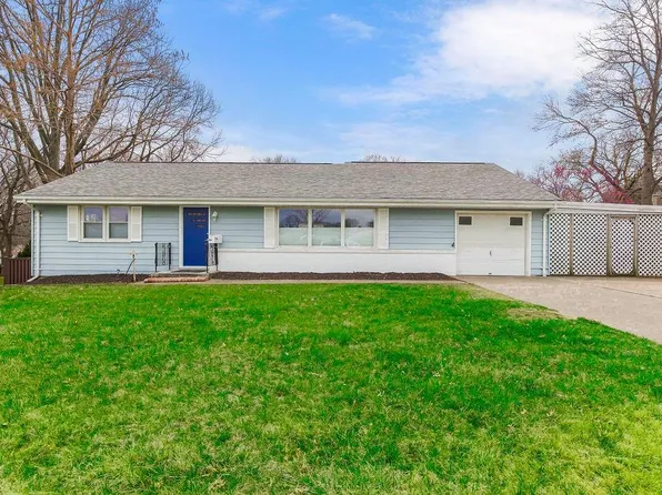 1121 Sherman St, Leavenworth, KS 66048