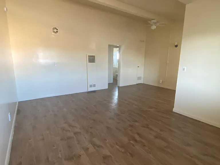 351 E Rossellen Pl #8 — Photo 6