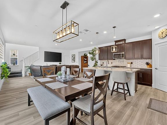 3rd image of 3400 Margauex Way