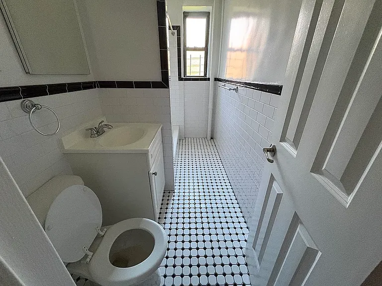 172-90 Highland Ave #2H — Photo 5