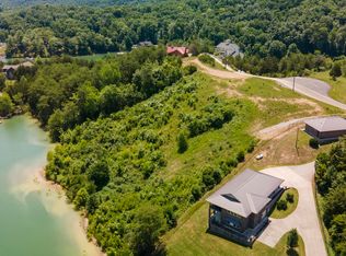 1097 Harbor Point Dr, Sevierville, TN 37876