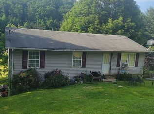 372 Jenkins Hollow Rd, Elizabethton, TN 37643