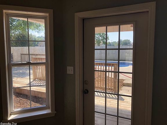 5th image of 2707 Ashley Dr