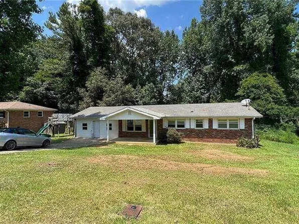 132 Rosewood Dr, Dallas, GA 30132