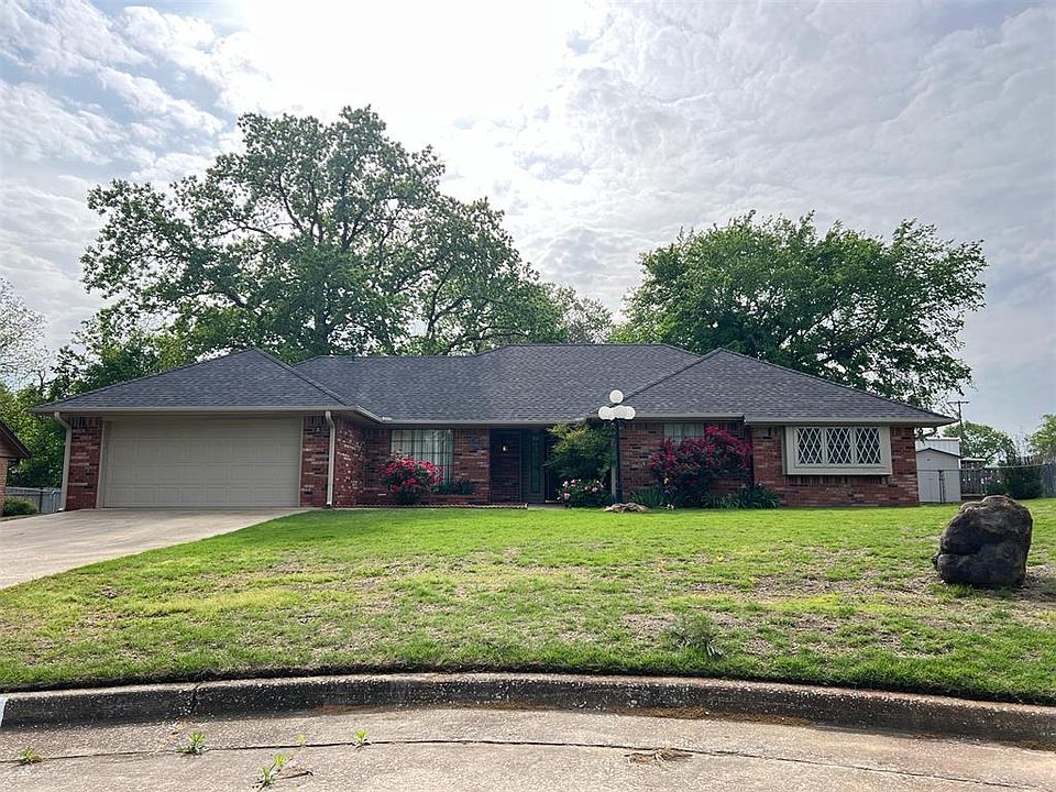 1st image of 2319 Sheila Ln