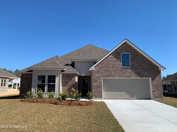 10292 Caroline Dr, Gulfport, MS 39503