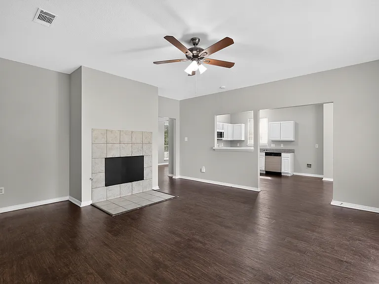 2740 Windswept Ln — Photo 21