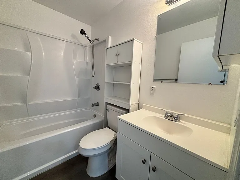 4022 Karling Pl #B — Photo 11