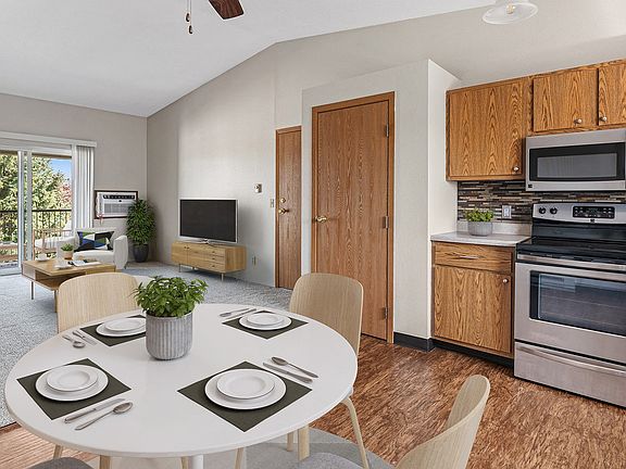 3rd image of 3945 Pointe West Pl #3955-101
