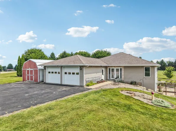 3525 Bell Ct, Dodgeville, WI 53533