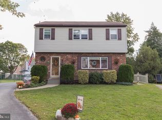 14 Kathleen Ct, Havertown, PA 19083