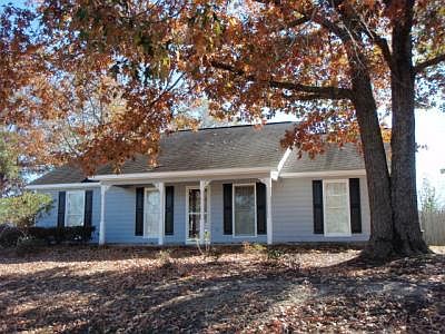 2nd image of 121 Lee Road 2051