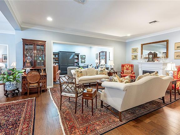 5th image of 2187 Country Side Cir S