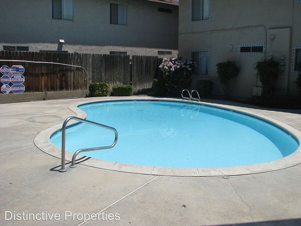 2nd image of 1809 Lacey St APT 16