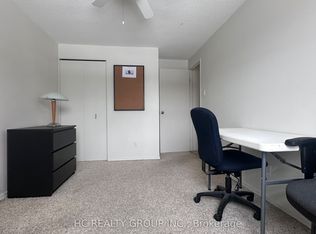 433 Keats Way #1, Waterloo, ON N2L5S7