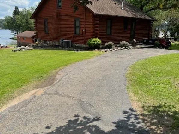 786 East Hiawatha Drive, Wisconsin Dells, WI 53965