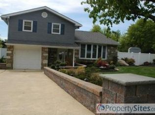 203 Cliffwood Rd, Philadelphia, PA 19115