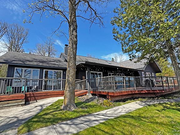 2nd image of 20944 Gold Coast Rd NW