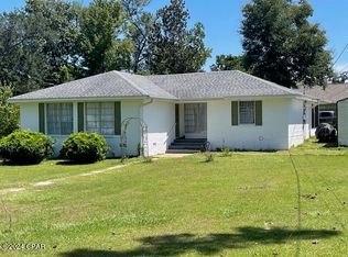 2994 Madison St, Marianna, FL 32446