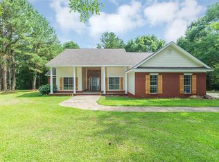 2075 Lightwood Rd, Deatsville, AL 36022